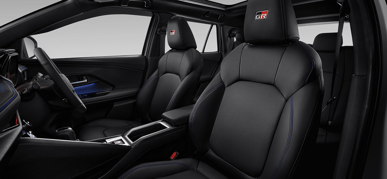 interior yaris cross (9)